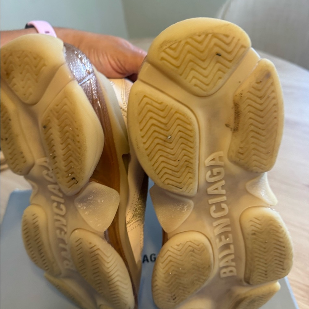 Balenciaga Cream and Tan Sneakers - Picture 11 of 14